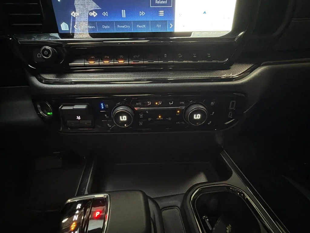 Used 2024 Summit White Chevrolet ZR2 image 19