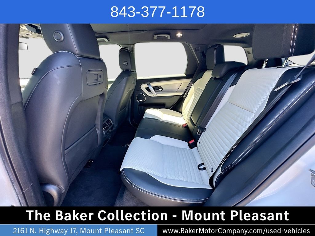 Used 2024 White Land Rover SE image 26