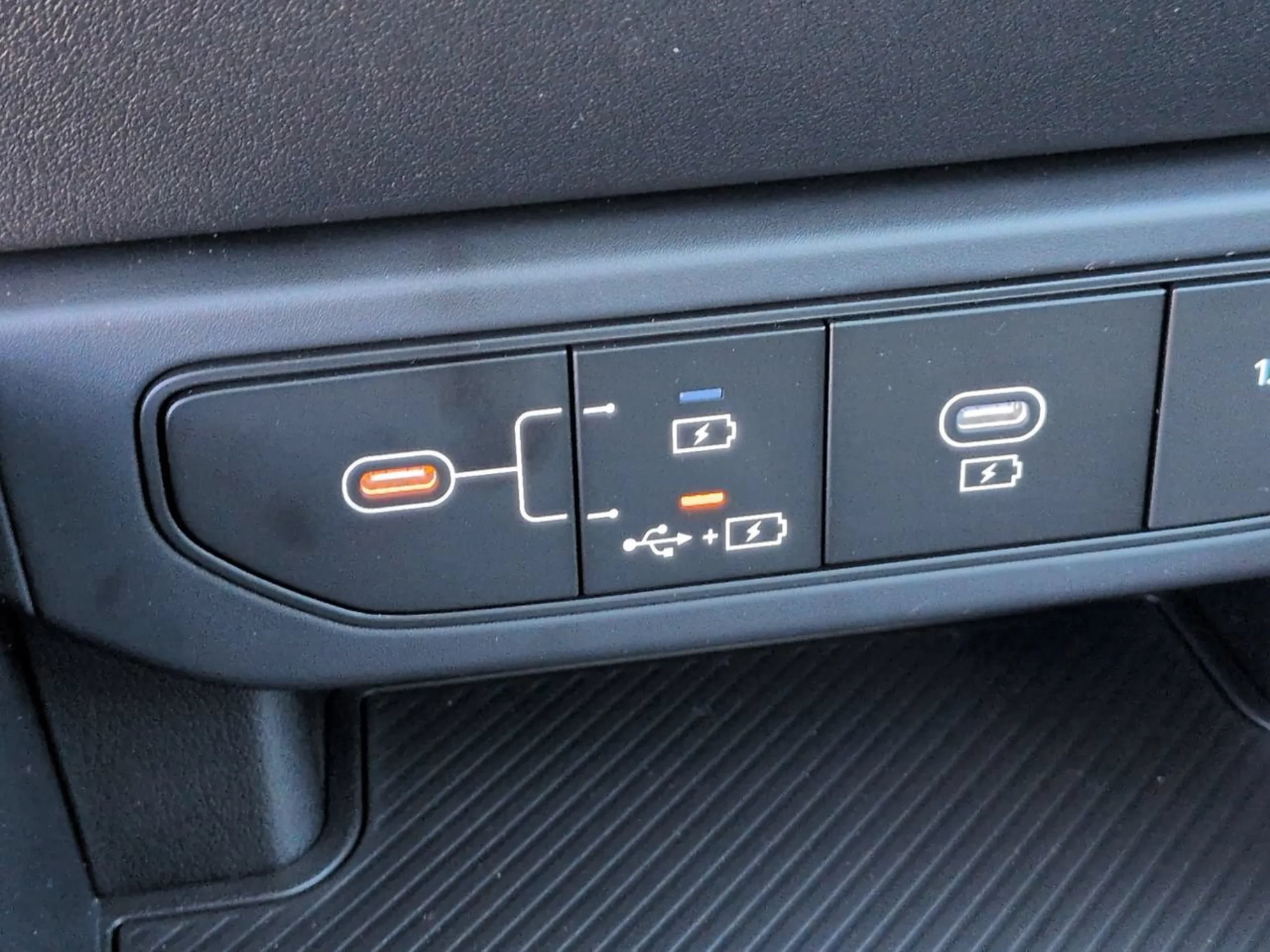 New 2026 Aurora Black Pearl Kia LX image 17
