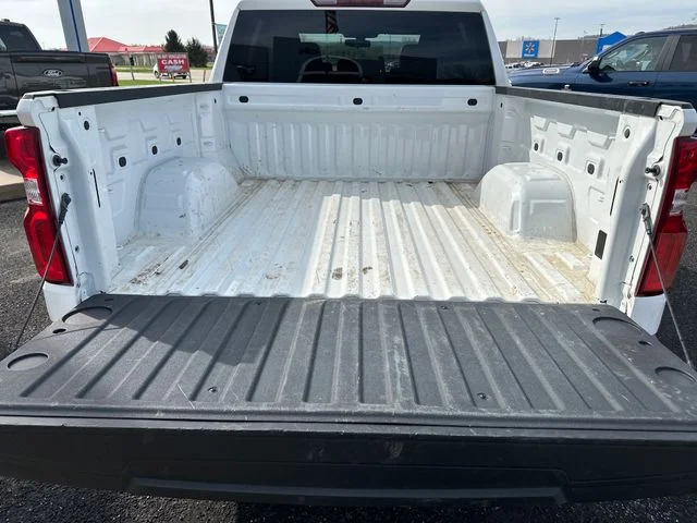 Used 2022 Summit White Chevrolet Custom image 6