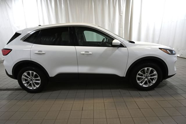 Used 2021 White Ford SE image 13