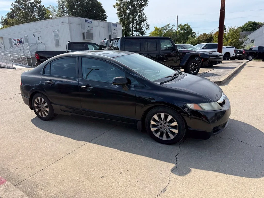 Used 2011 Black Honda EX image 5