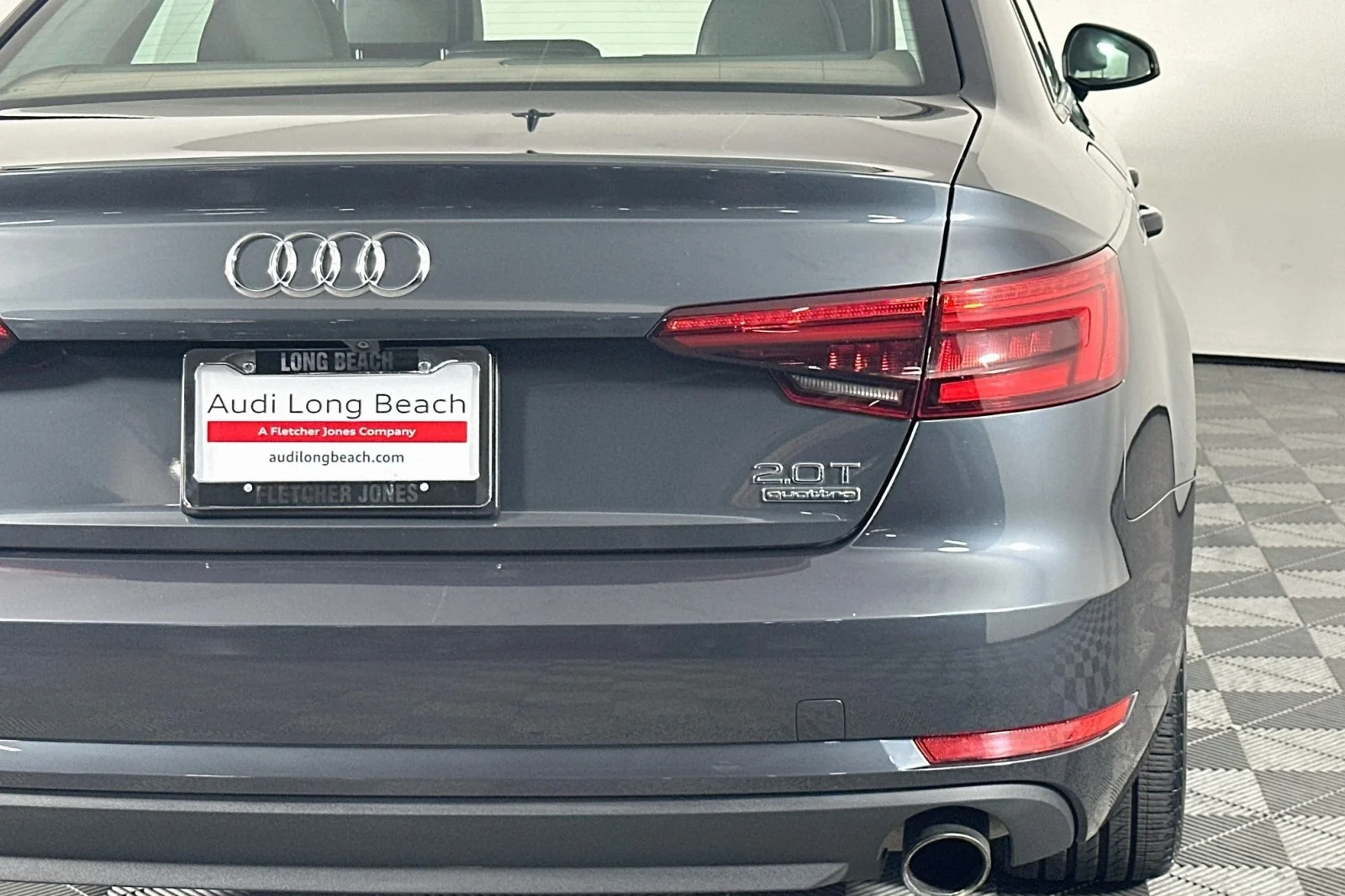 Used 2017 Manhattan Gray Metallic Audi Premium image 16