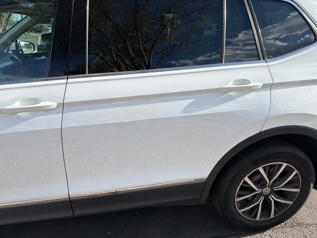 Used 2020 Beige Volkswagen 2.0T SE image 11