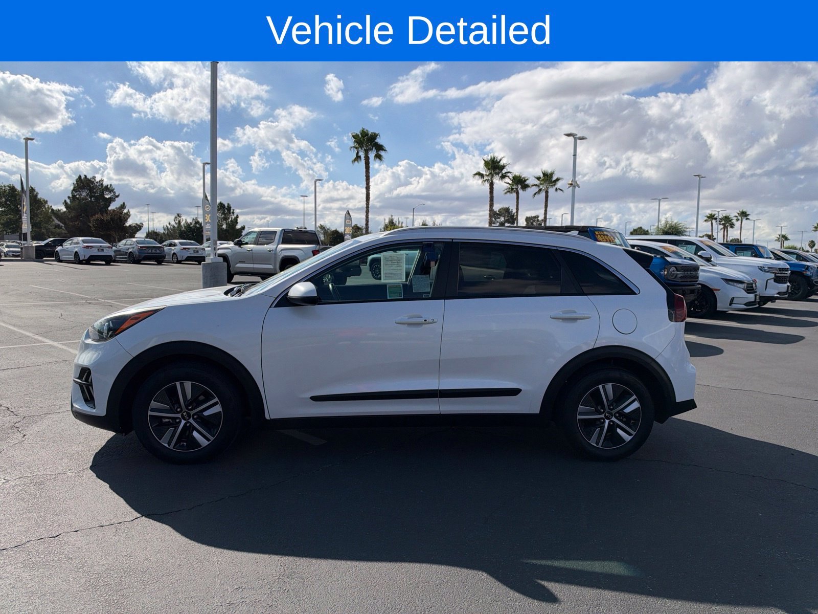 Used 2021 Kia Niro LXS with VIN KNDCB3LC5M5481337 for sale in Victorville, CA
