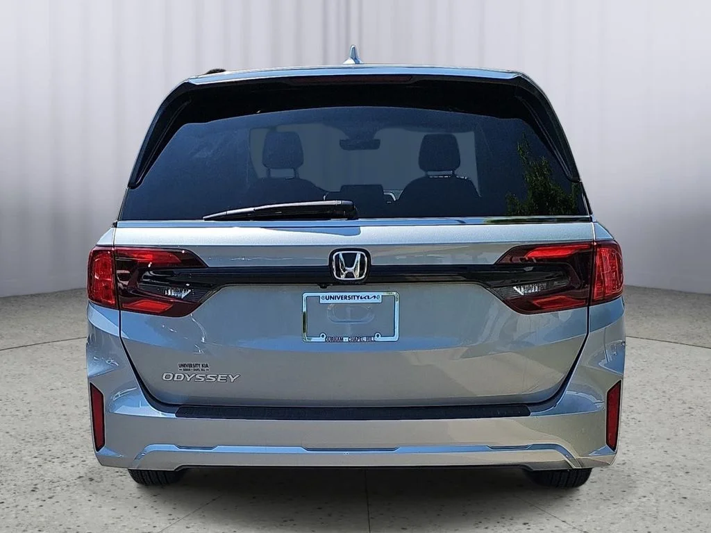 Used 2025  Honda EX-L image 4