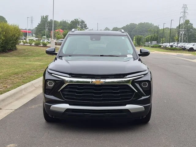 Used 2025 Black Chevrolet LT image 16