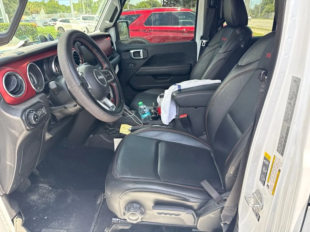 Used 2022 White Jeep Rubicon image 9