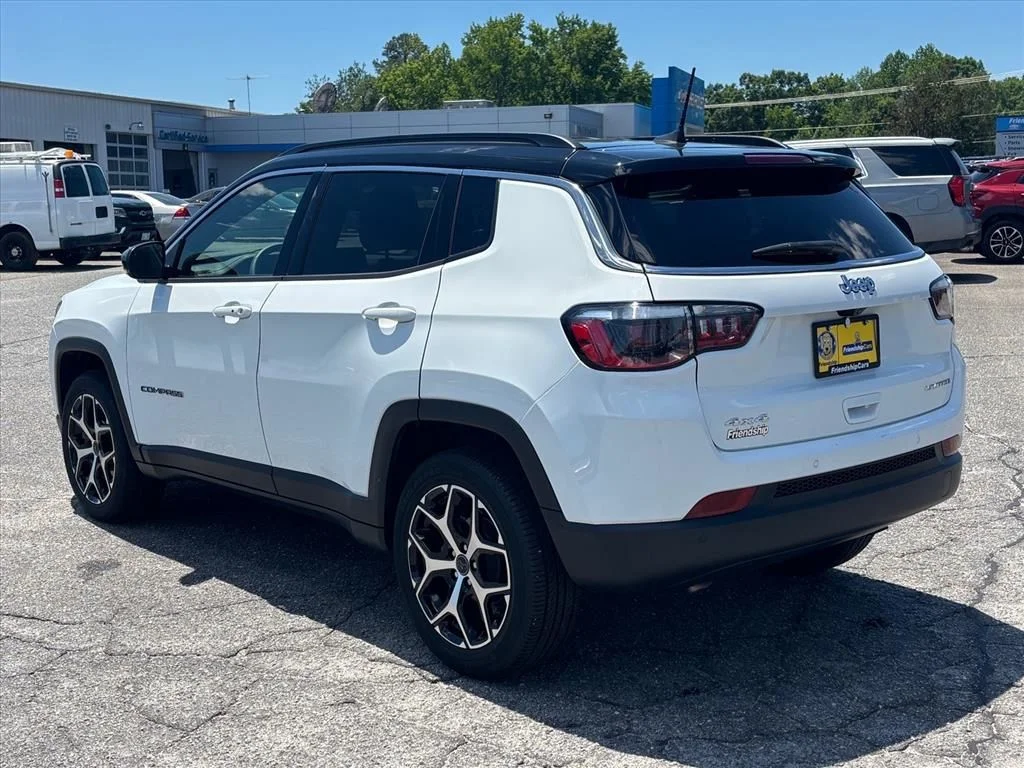 Used 2025 White Jeep Limited image 24