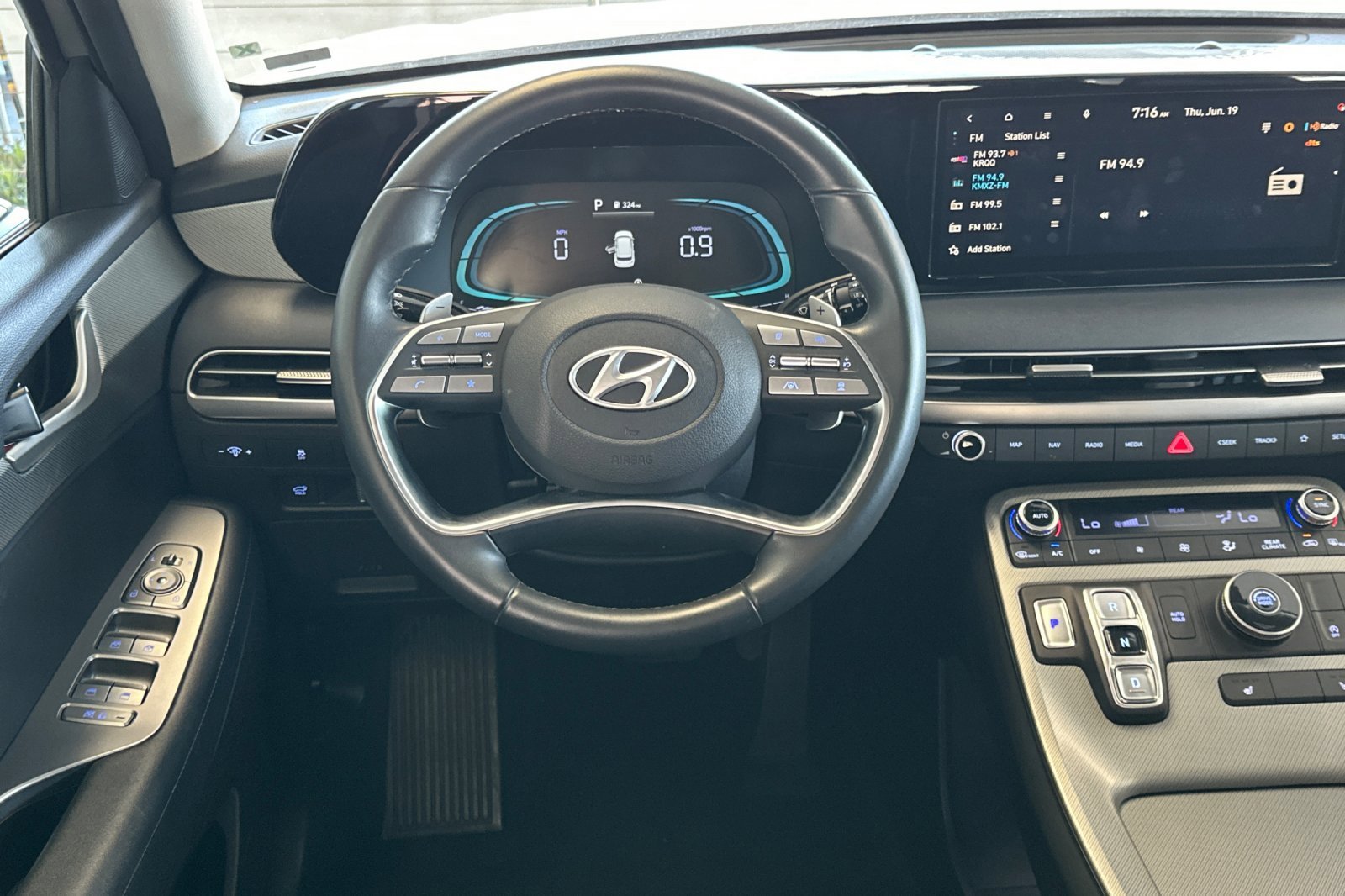 2025 Hyundai Palisade SEL - Photo 14