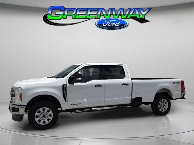 Used 2023 Oxford White Ford XLT image 1