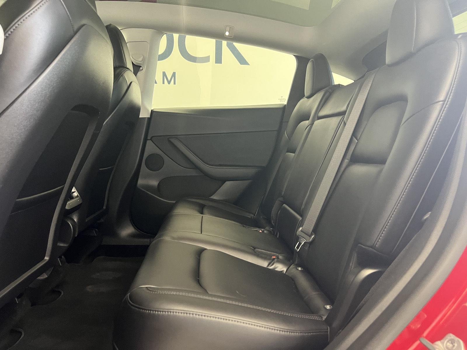 2020 Tesla Model Y Long Range - Photo 24