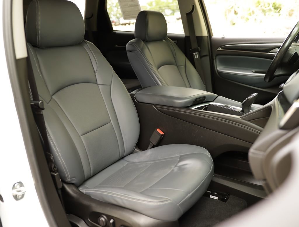 Used 2021 Includes Satin Nickel lower exterior accent color.) Buick Essence image 30