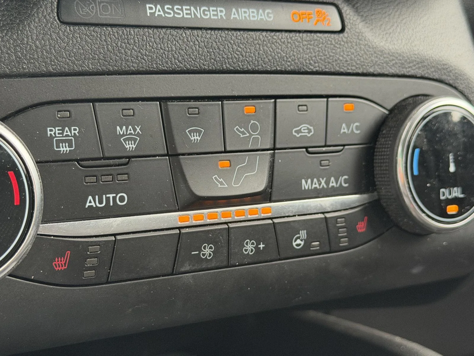 Used 2023 Agate Black Ford Active image 8