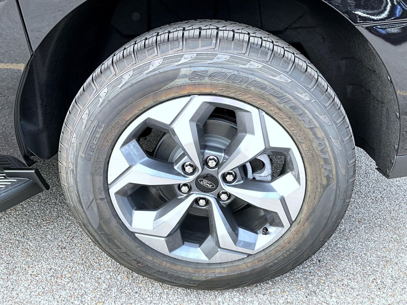 New 2027 Agate Black Metallic Ford Active image 27