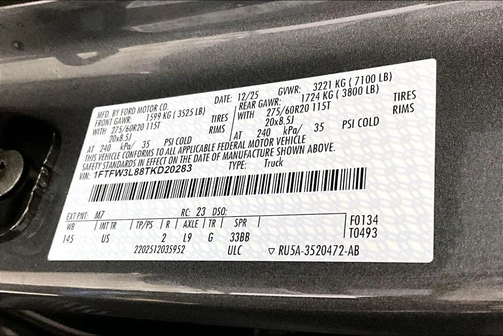 New 2026 Carbonized Gray Metallic Ford XLT image 12