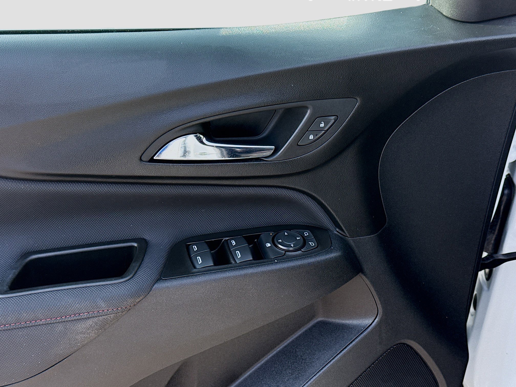 2022 Chevrolet Equinox RS - Photo 16