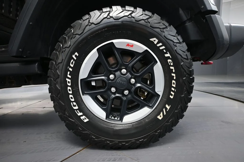 Used 2020 Gray Jeep Unlimited Rubicon image 15