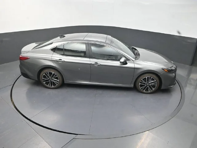 Used 2026  Toyota XLE image 30