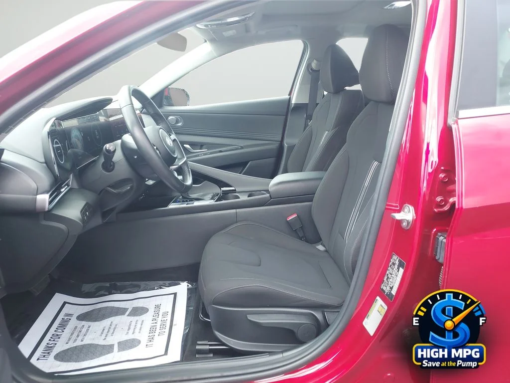 Used 2024 Red Hyundai SEL image 26
