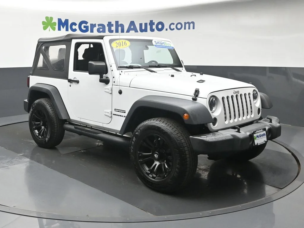 Used 2016 White Jeep Sport image 2