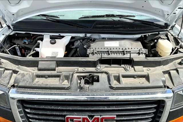 2025 GMC Savana Cargo Work Van - Photo 12