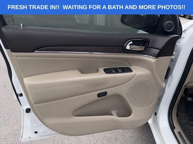 Used 2021 White Jeep Overland image 11