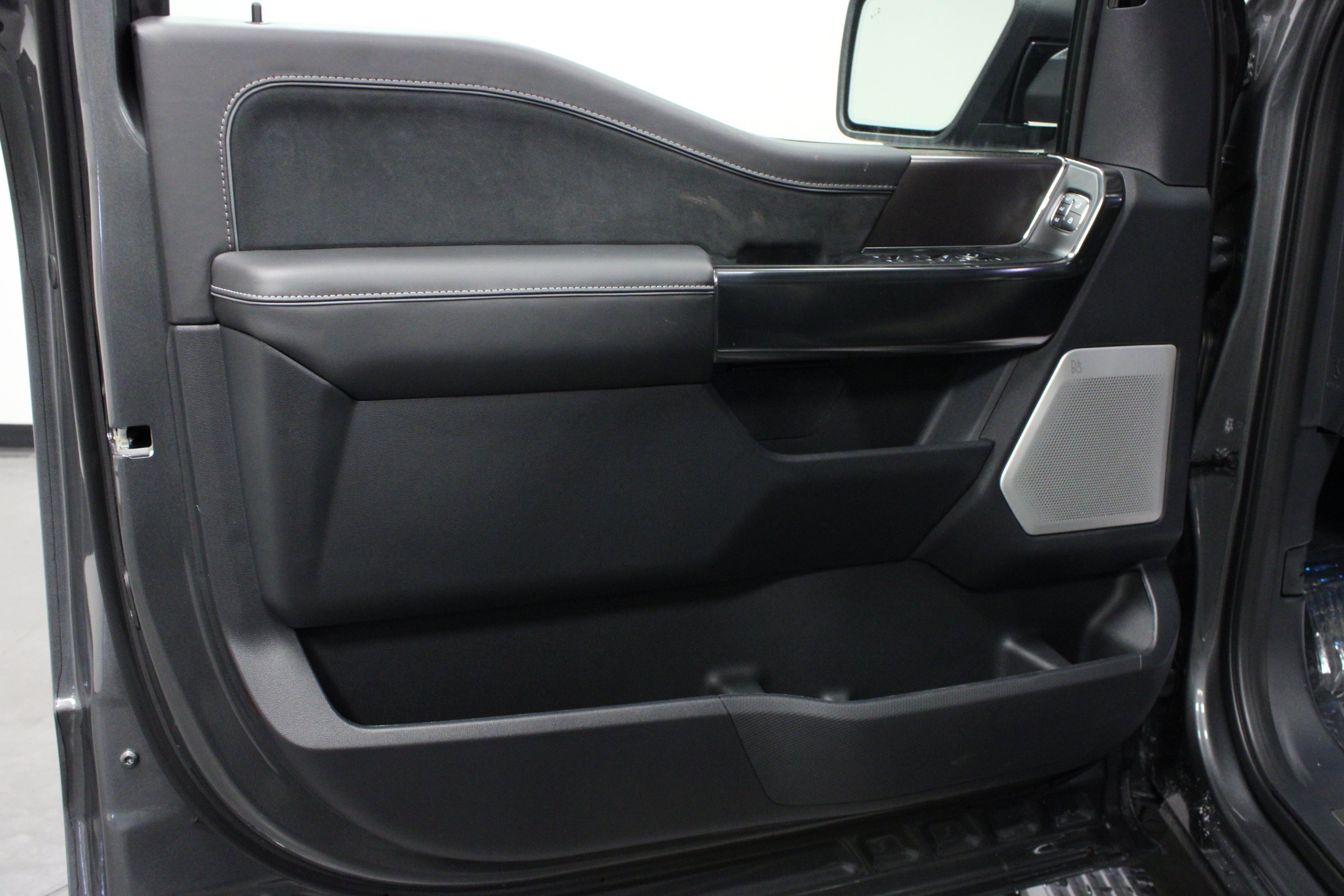 New 2026 Carbonized Gray Metallic Ford Platinum image 11