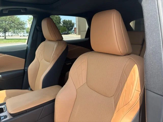 Used 2025 Green Lexus 350 Premium image 2
