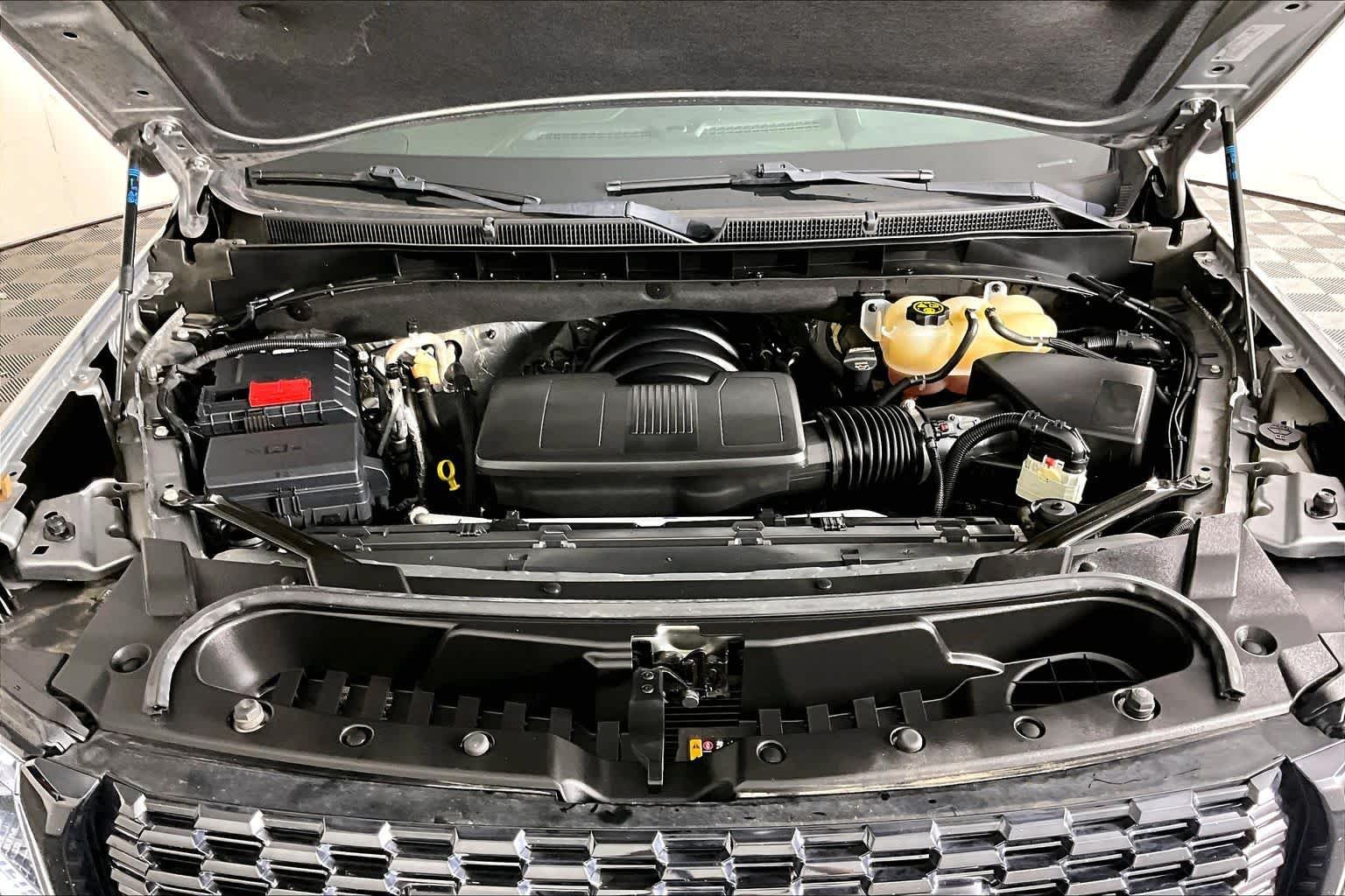 Used 2023 Sterling Metallic GMC Denali Ultimate image 29