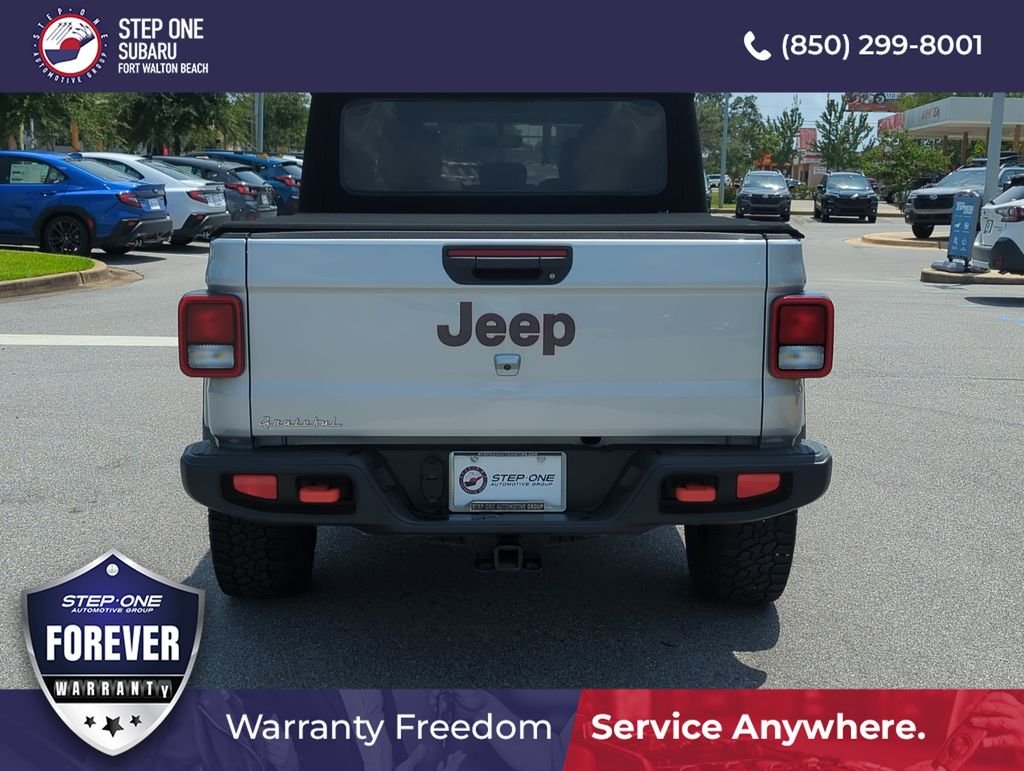 Used 2023 Silver Jeep Mojave image 6
