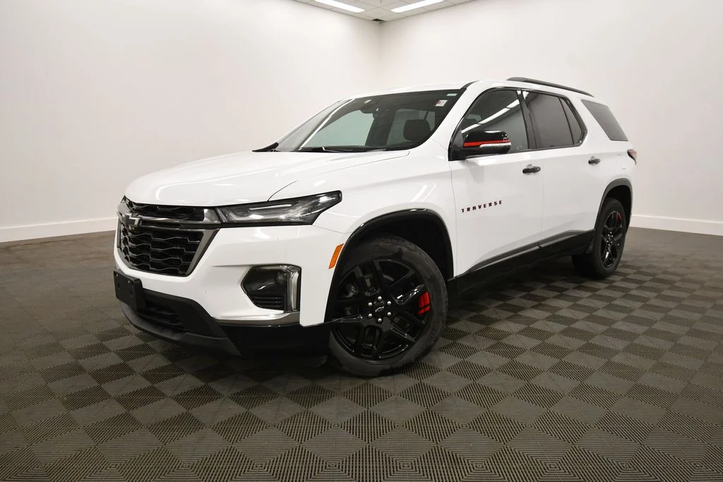Used 2023 Chevrolet Traverse Premier with VIN 1GNEVKKW6PJ317989 for sale in Rochester, Minnesota