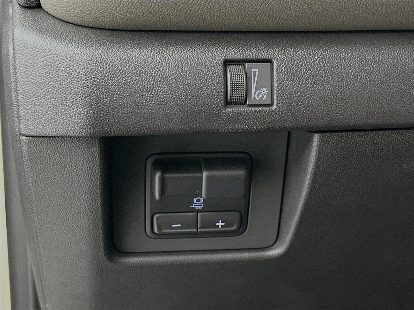 2024 Chevrolet Colorado ZR2 - Photo 10