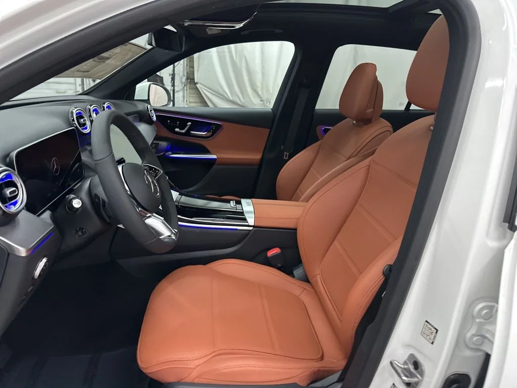 Used 2026 White Mercedes-Benz GLC 300 image 19