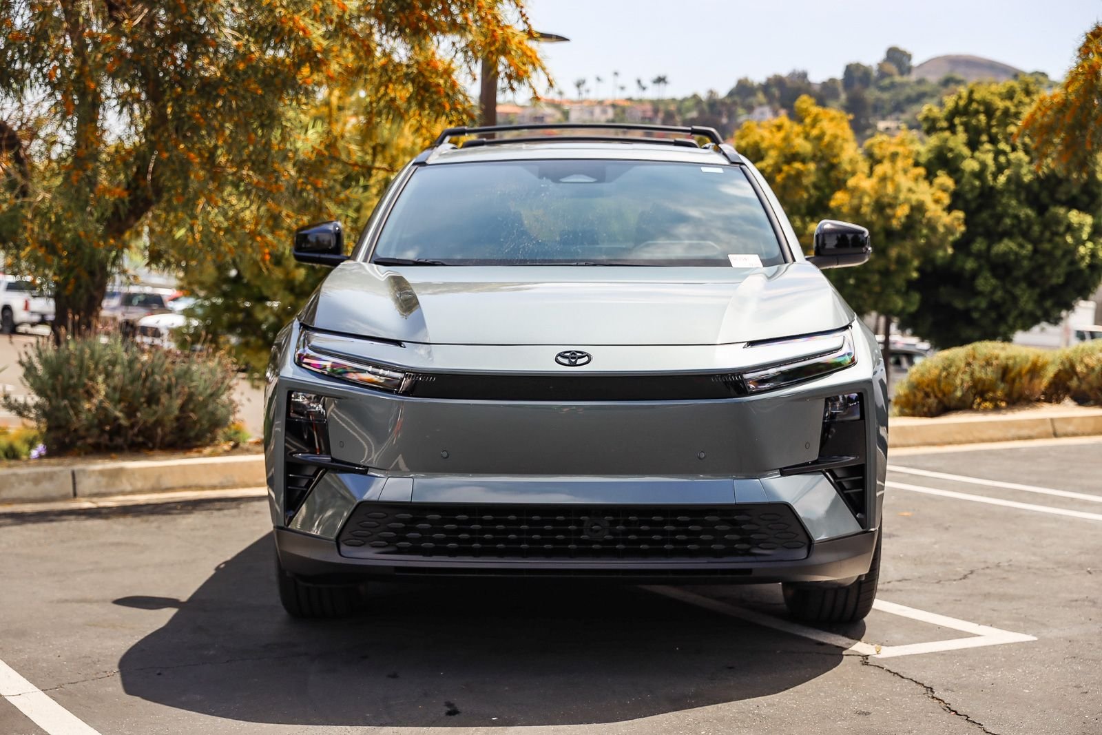 New 2026 Overcast Toyota  SE image 2