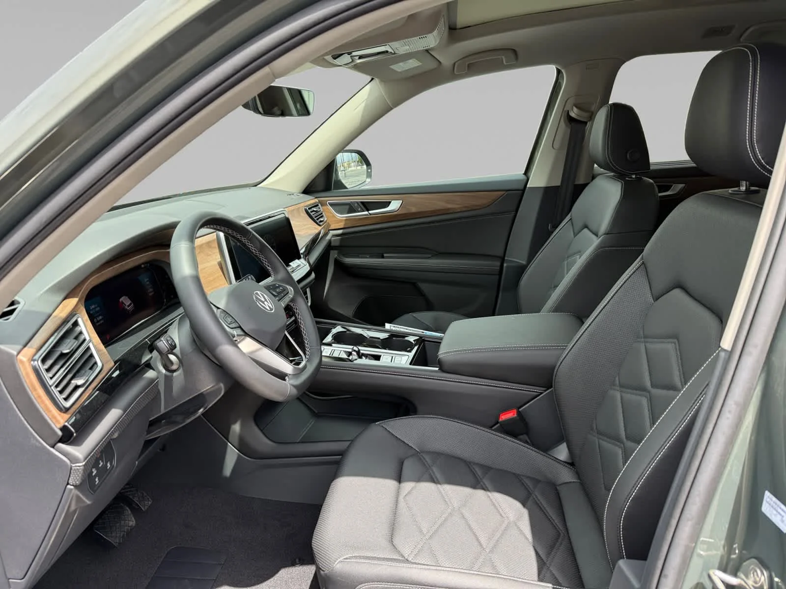 New 2026 Avocado Green Pearl Volkswagen 2.0T SE w/Technology image 11
