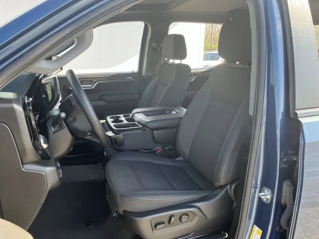 2024 Chevrolet Silverado 1500 LT - Photo 19