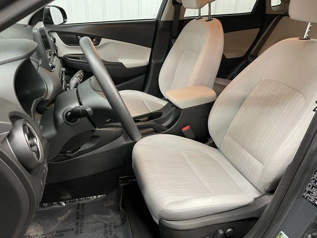 Used 2023 Gray Hyundai SEL image 17
