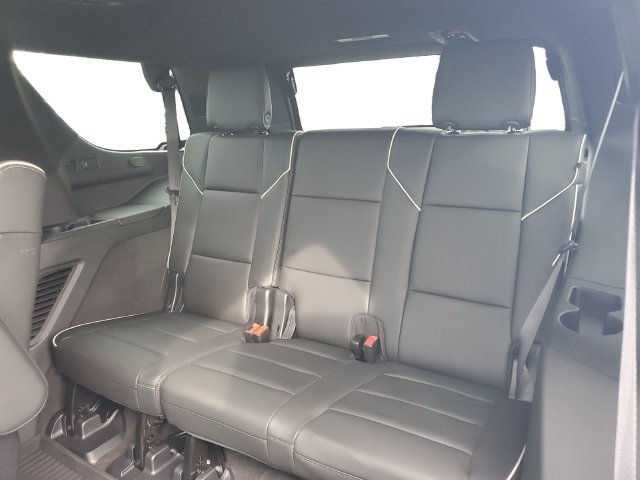 Used 2023 CRYSTAL WHITE TRICOAT Cadillac 4WD Premium Luxury image 29