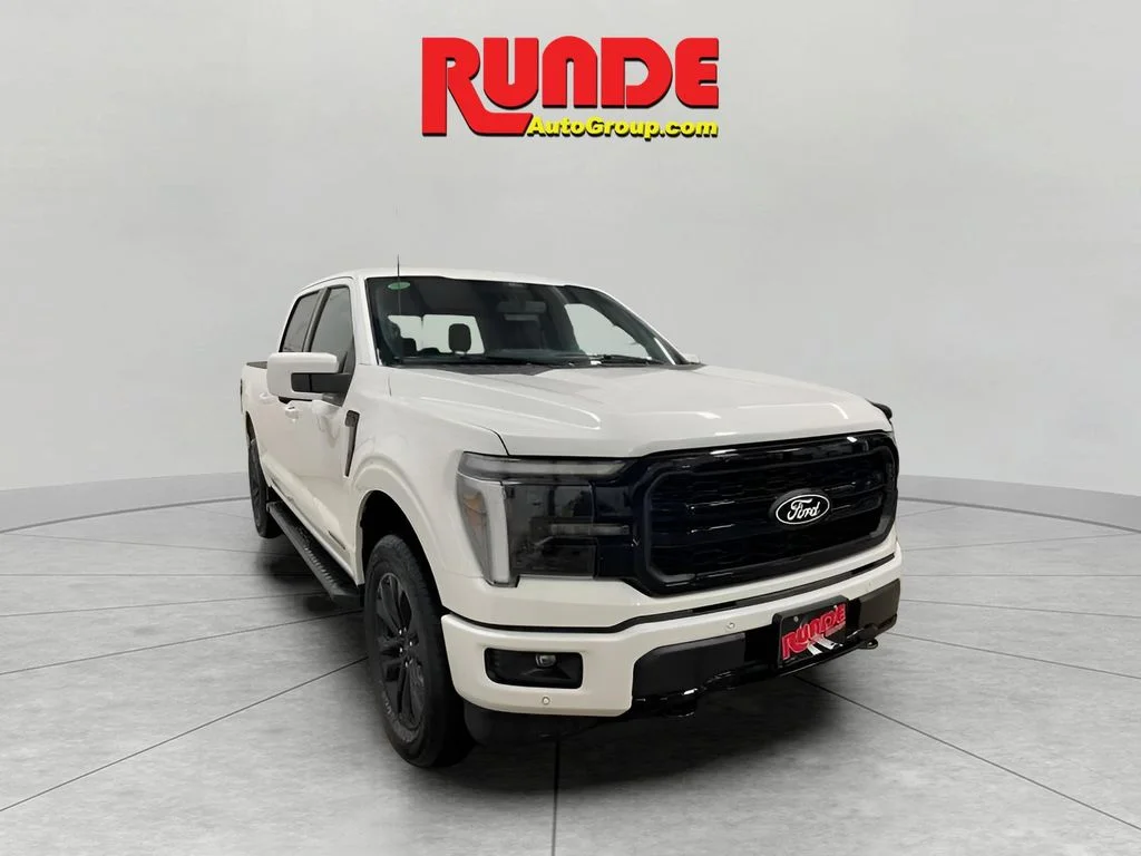 New 2025 Star White Metallic Tri-Coat Ford Lariat® image 7