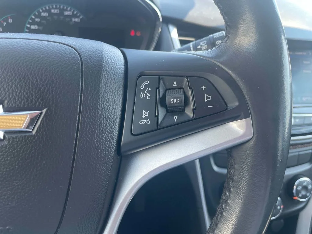 Used 2021 Silver Ice Metallic Chevrolet LT image 11