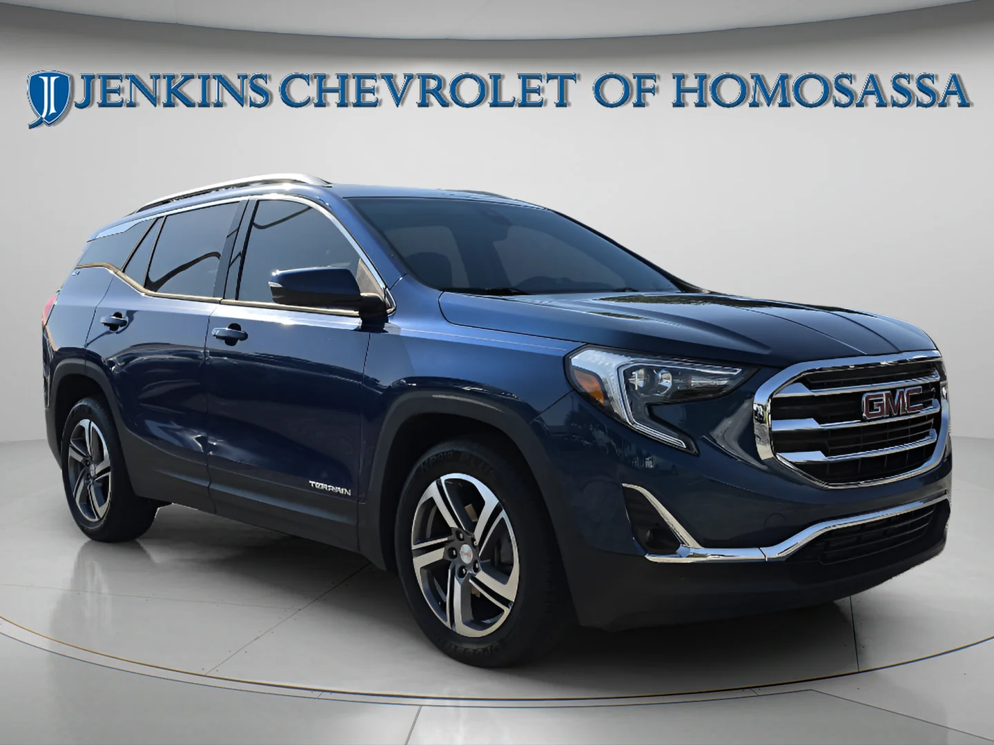 Used 2020 Blue Emerald Metallic GMC SLT image 1