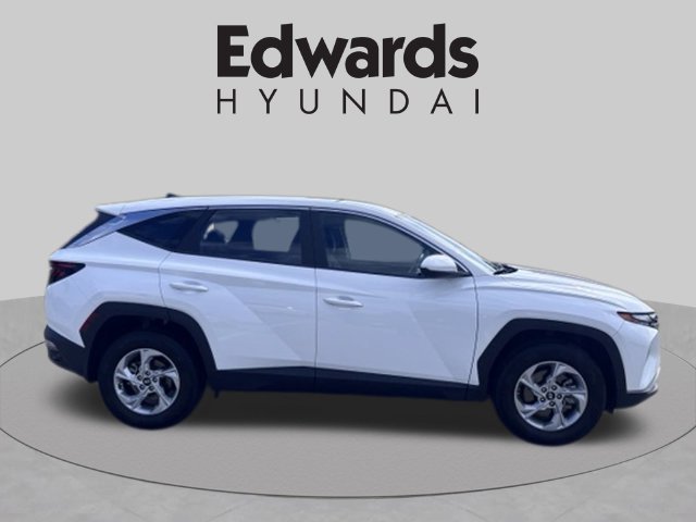Used 2024 White Hyundai SE image 5