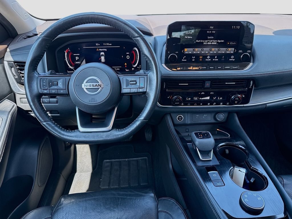 Used 2021 Super Black Nissan Platinum image 23
