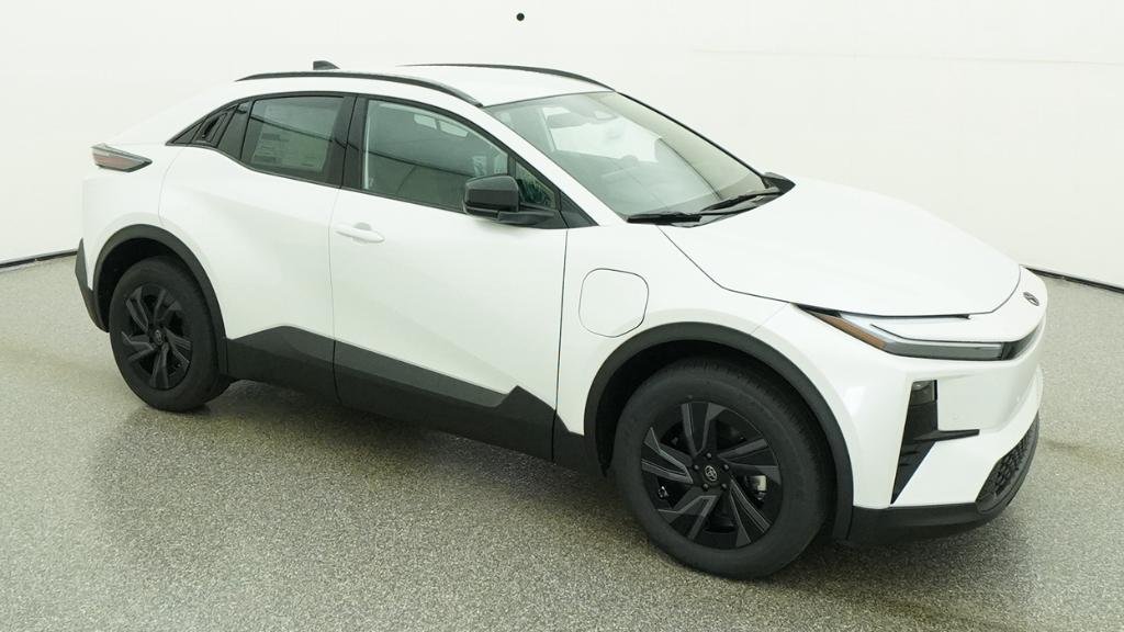 New 2026 Wind Chill Pearl Toyota SE image 5