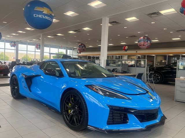 Used 2023 Rapid Blue Chevrolet 3LZ image 3