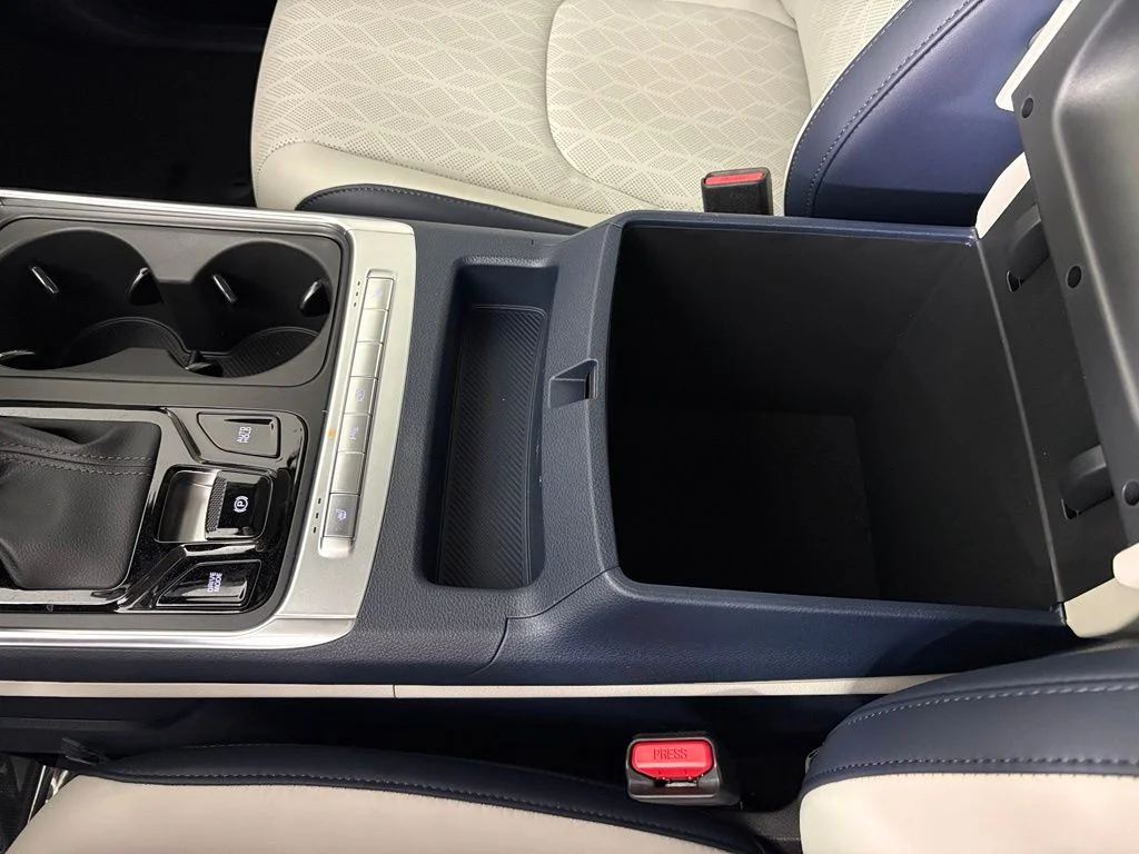 New 2026 Ceramic Silver Kia EX image 32