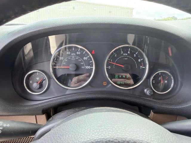 Used 2016 Silver Jeep Unlimited Sahara image 14