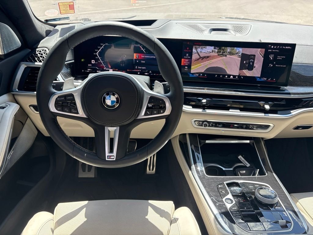 Used 2026 Green BMW M60i image 12