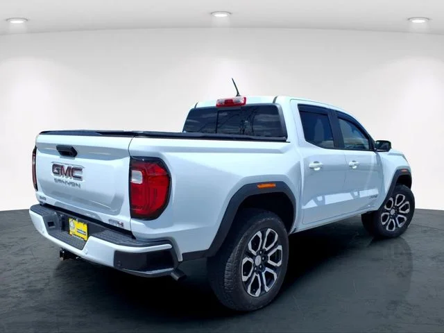 Used 2024 White GMC AT4 image 8